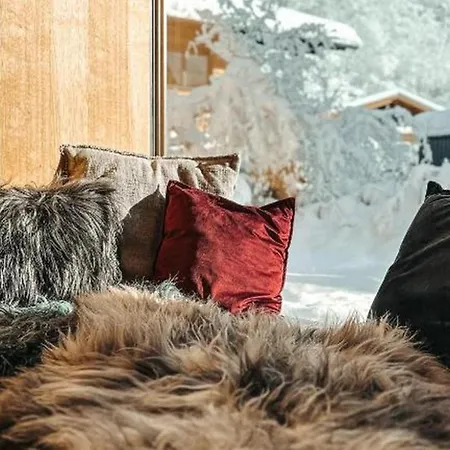 3bdr Splendid Chalet With Sauna And Hot Tub- If You Want To Book, Please Contact On Wh-ats-app - 0034-635-520-036 !!!! Villa *