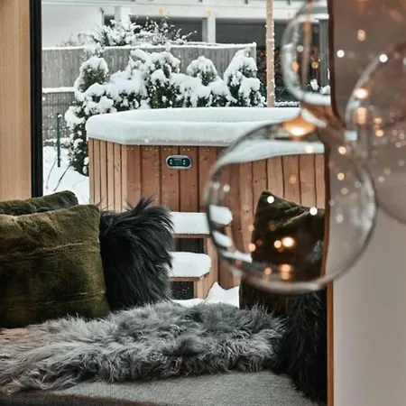 3bdr Splendid Chalet With Sauna And Hot Tub- If You Want To Book, Please Contact On Wh-ats-app - 0034-635-520-036 !!!! Villa Garmisch-Partenkirchen